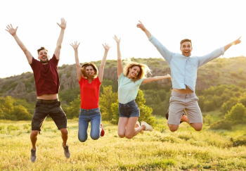 膝痛が改善して壮快なイメージ